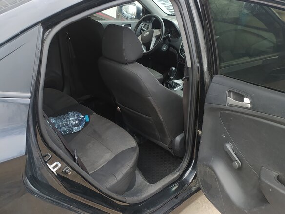 2014 Hyundai Solaris I, чёрный, 599000 рублей - вид 15