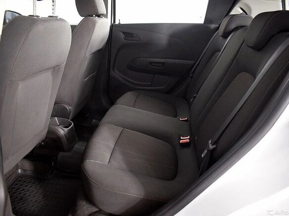 2012 Chevrolet Aveo II, белый, 620000 рублей - вид 13