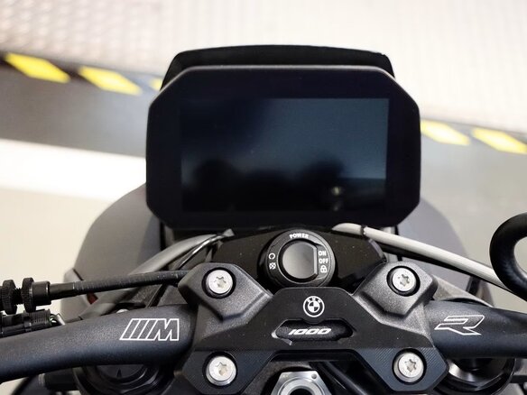 2026 BMW M 1000 R, чёрный - вид 7