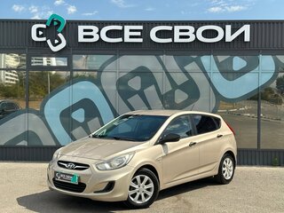2013 Hyundai Solaris I, бежевый, 770000 рублей, вид 1