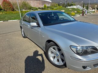 2008 BMW 7 серии 740i IV (E65/E66) Рестайлинг, серебристый, 3650000 рублей, вид 4