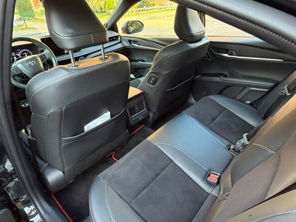 2025 Toyota Camry IX (XV80), чёрный - вид 13