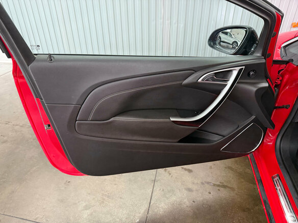 2013 Opel Astra GTC J Рестайлинг, красный, 847000 рублей - вид 14