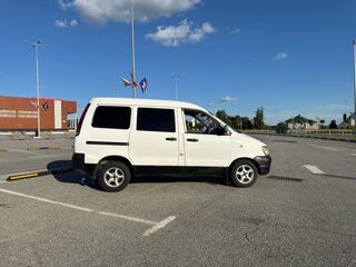 1998 Toyota Town Ace III, белый, 749000 рублей, вид 3