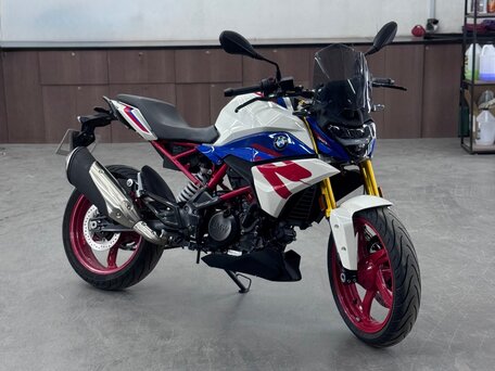 2023 BMW G 310 R, белый, 545000 рублей, вид 2