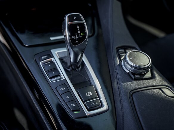 2015 BMW 6 серии 640i xDrive III (F06/F13/F12) Рестайлинг, белый - вид 25