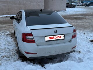 2017 Skoda Octavia III (A7), белый, 1550000 рублей, вид 3