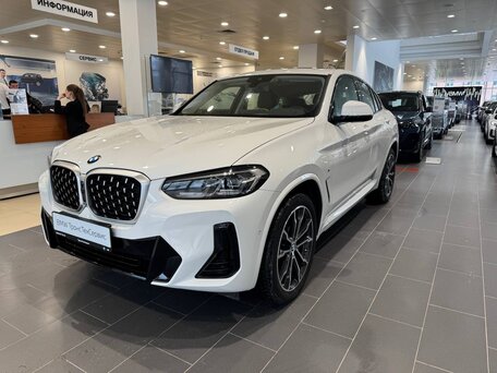 2025 BMW X4 30i II (G02) Рестайлинг, белый, 8400000 рублей, вид 3