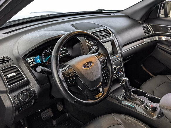 2018 Ford Explorer V Рестайлинг 2, чёрный, 2475000 рублей - вид 15