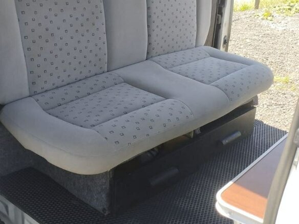 2001 Mazda Bongo IV, белый, 550000 рублей - вид 11