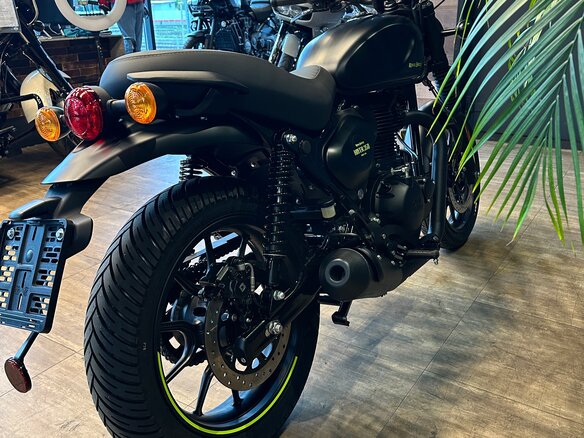 2026 Royal Enfield Hunter, чёрный, 432000 рублей - вид 8