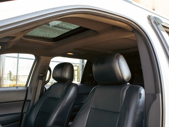 2014 Ford Explorer V, белый, 1365000 рублей - вид 16