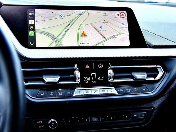 2020 BMW 1 серии 118d III (F40), синий, 3050000 рублей - вид 26