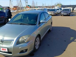 2007 Toyota Avensis II Рестайлинг, серебристый, 700000 рублей, вид 2