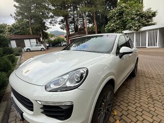 2017 Porsche Cayenne Diesel II Рестайлинг (958), белый, 5000000 рублей, вид 1