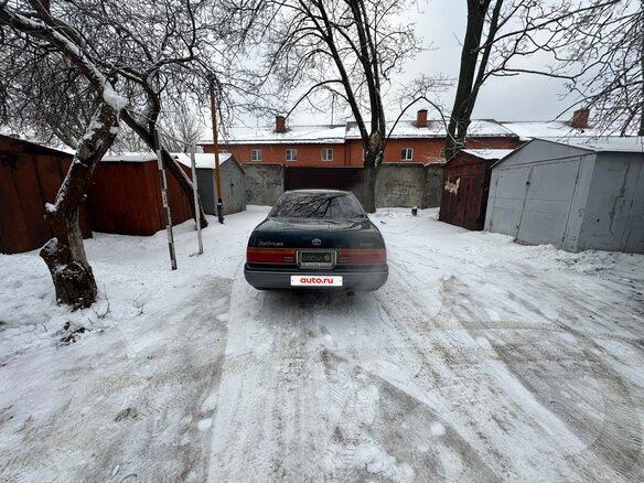 1995 Toyota Crown IX (S140), зелёный, 1150000 рублей - вид 2