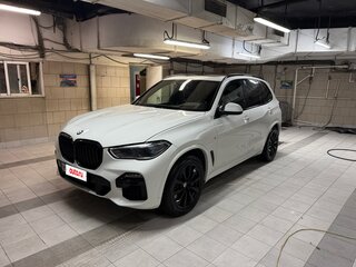 2019 BMW X5 30d IV (G05/G18), белый, 4800000 рублей, вид 1