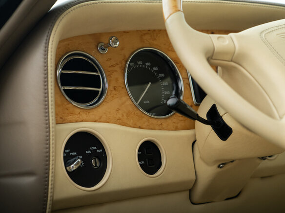 1997 Bentley Azure I, синий - вид 31