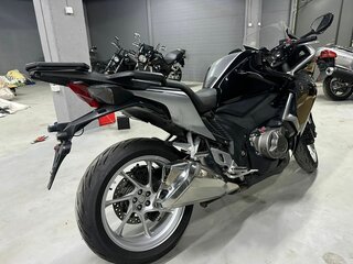 2011 Honda VFR 1200, чёрный, 720000 рублей, вид 3