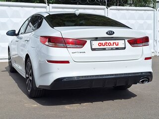 2020 Kia Optima IV Рестайлинг, белый, 1950000 рублей, вид 4