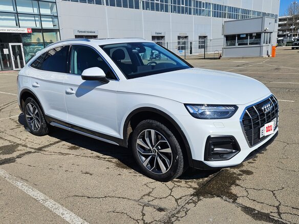 2021 Audi Q5 Sportback 45 TFSI I (FY), белый, 5100000 рублей - вид 3