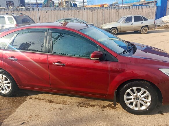 2008 Ford Focus II Рестайлинг, красный, 350000 рублей - вид 14