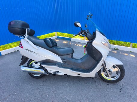 2001 Suzuki Burgman (SkyWave) 400, белый, 299999 рублей, вид 1