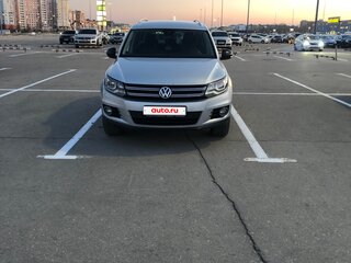 2013 Volkswagen Tiguan I Рестайлинг, серый, 1400000 рублей, вид 1