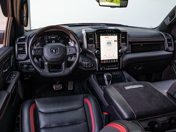 2022 Ram 1500 Crew Cab TRX V, красный - вид 7
