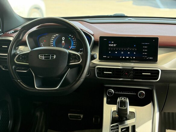 2022 Geely Coolray I, серебристый, 1249000 рублей - вид 8