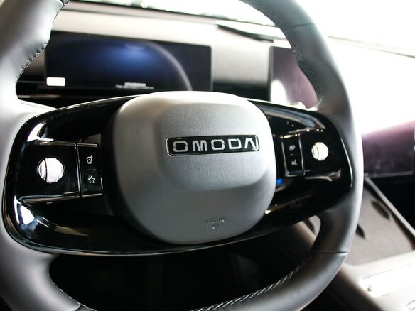 2026 Omoda C7, белый - вид 11
