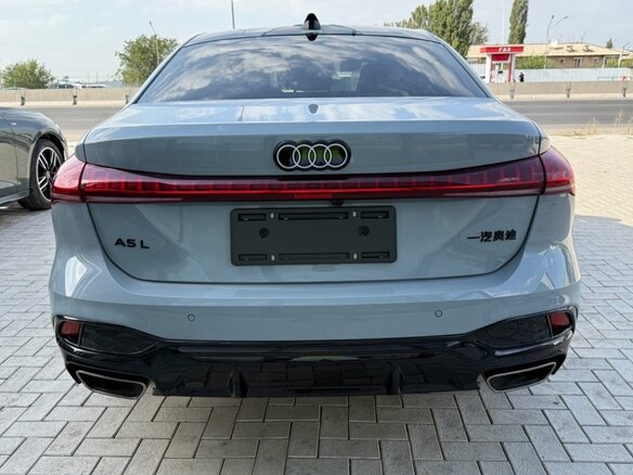 2026 Audi A5 L III (B10), серебристый, 5450000 рублей - вид 5