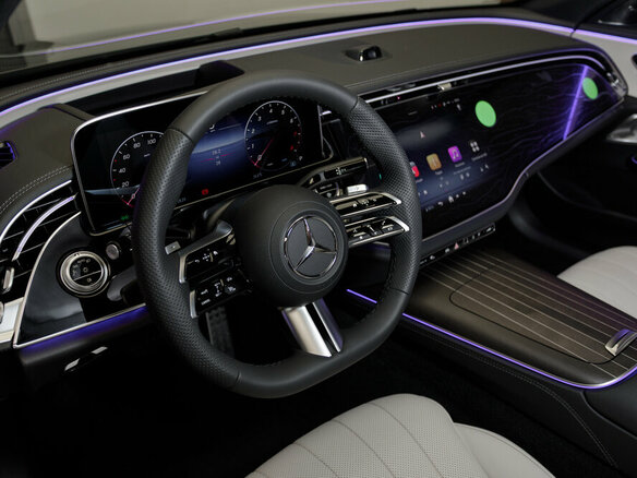 2026 Mercedes-Benz E-Класс 300 VI (W214, S214), серый, 9499000 рублей - вид 2