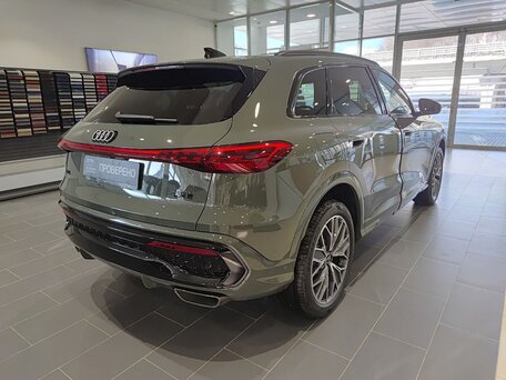 2026 Audi Q5 L III (GU), зелёный, 6100000 рублей, вид 5