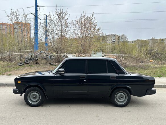 2011 Lada (ВАЗ) 2107, чёрный, 330000 рублей - вид 8