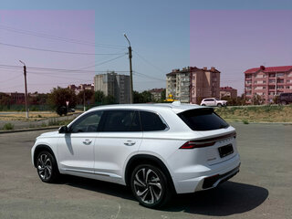 2024 Geely Monjaro (Xingyue L) I, белый, 3600000 рублей, вид 4