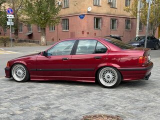1993 BMW 3 серии M50 320i III (E36), красный, 1700000 рублей, вид 5