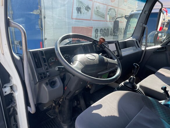 2018 Isuzu Forward (F-Series), белый, 6600000 рублей - вид 5