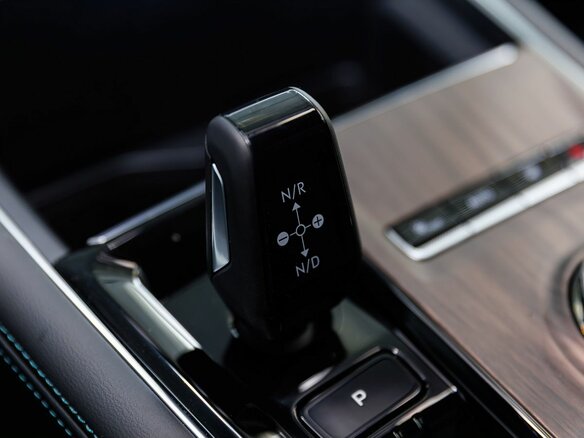 2026 Geely Monjaro I Рестайлинг, серый, 4954990 рублей - вид 22