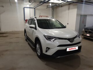 2017 Toyota RAV4 IV (XA40) Рестайлинг, белый, 3500000 рублей, вид 1