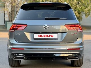 2019 Volkswagen Tiguan Allspace II, серый, 4200000 рублей, вид 4