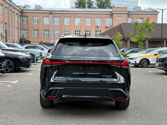 2026 Lexus RX 500h V, чёрный, 12140000 рублей - вид 4