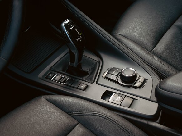 2018 BMW X1 20i xDrive II (F48), серый, 2530000 рублей - вид 28