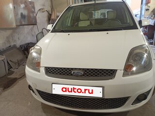 2007 Ford Fiesta Mk5, белый, 290000 рублей, вид 1