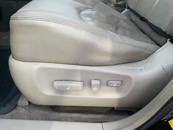 2000 Lexus RX 300 I, чёрный, 850000 рублей - вид 8
