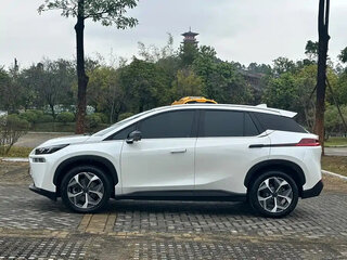 2024 Aion V Plus 72.1 kWh, белый, 1571008 рублей, вид 4