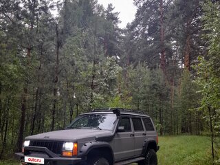 1993 Jeep Cherokee II (XJ), серый, 1560000 рублей, вид 2