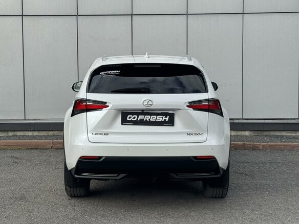 2015 Lexus NX 200 I, белый - вид 3