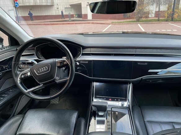 2018 Audi A8 55 TFSI IV (D5), чёрный, 4490000 рублей - вид 11
