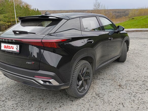 2022 Omoda C5 I, чёрный - вид 4